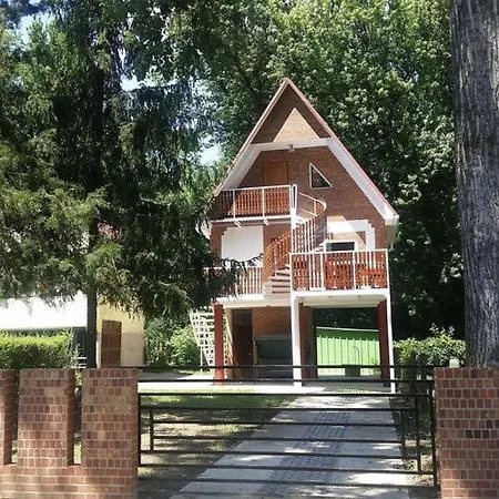 Hajnal Vendeghaz Rakamaz